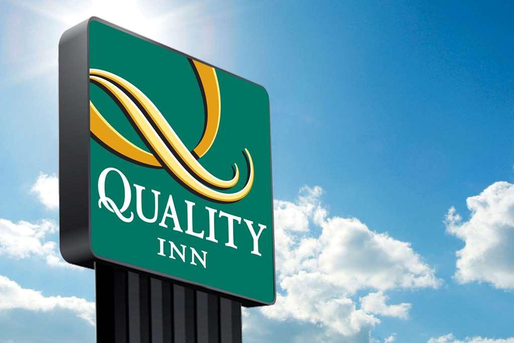 Quality Inn Vincennes Exteriör bild
