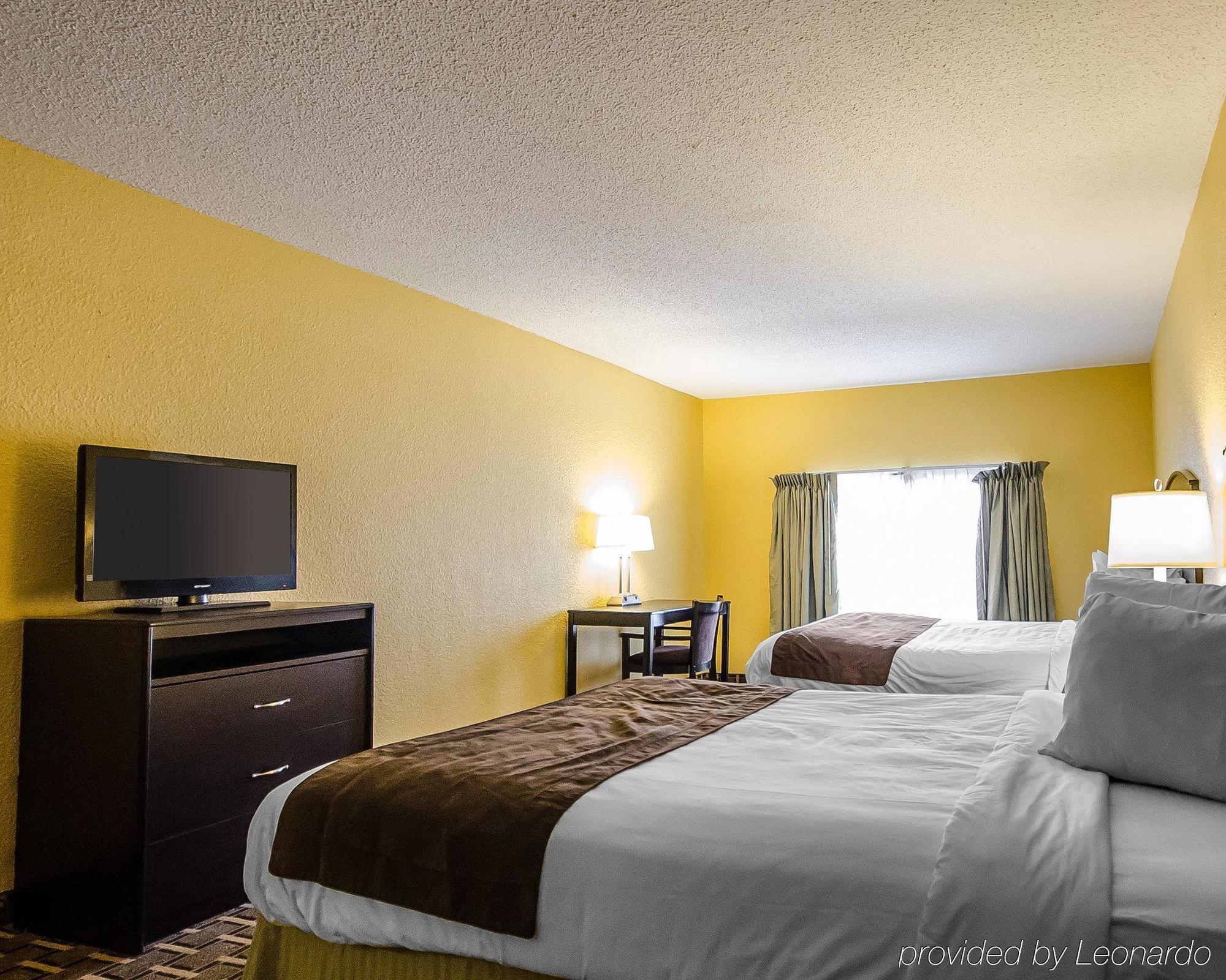 Quality Inn Vincennes Exteriör bild